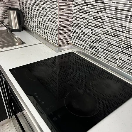 Monochrome By Adriatic Living Apartment