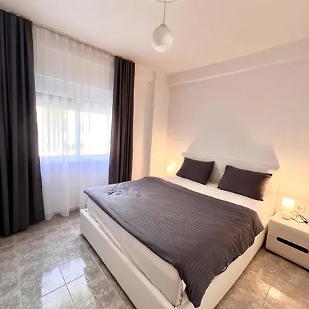 Apartamento Monochrome By Adriatic Living